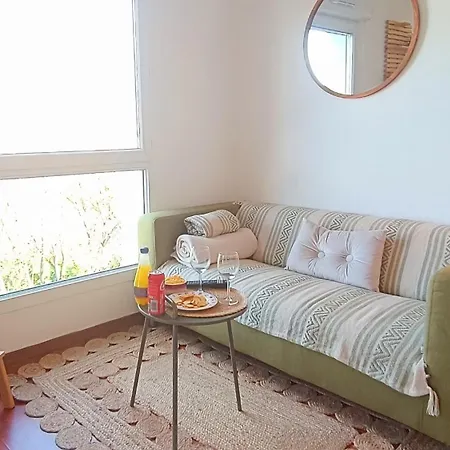 Apartman Central, Vue Sur Le Parc, Parking Prive Gratuit *