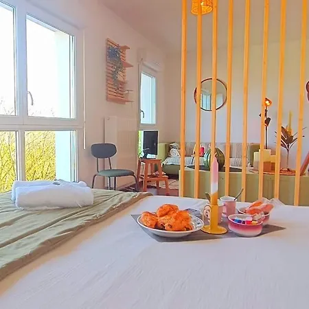 Apartman Central, Vue Sur Le Parc, Parking Prive Gratuit Caen